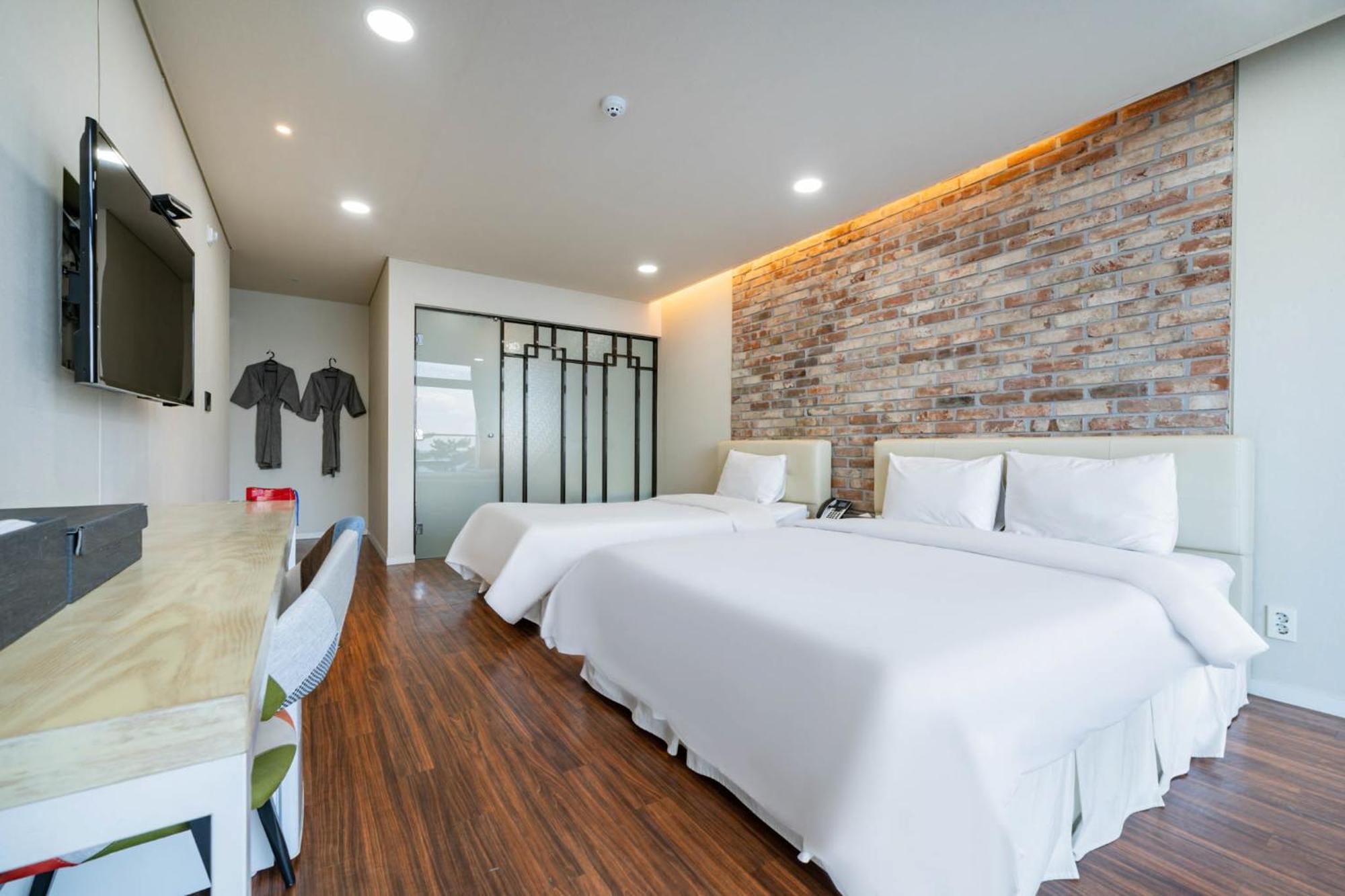 Gangneung Gyeongpodae Hotel Cube Exterior foto