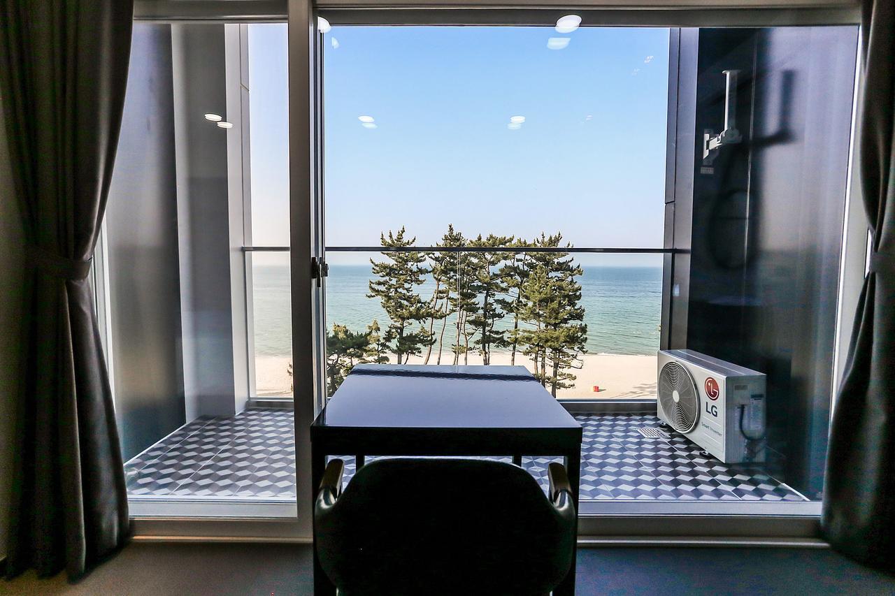 Gangneung Gyeongpodae Hotel Cube Exterior foto